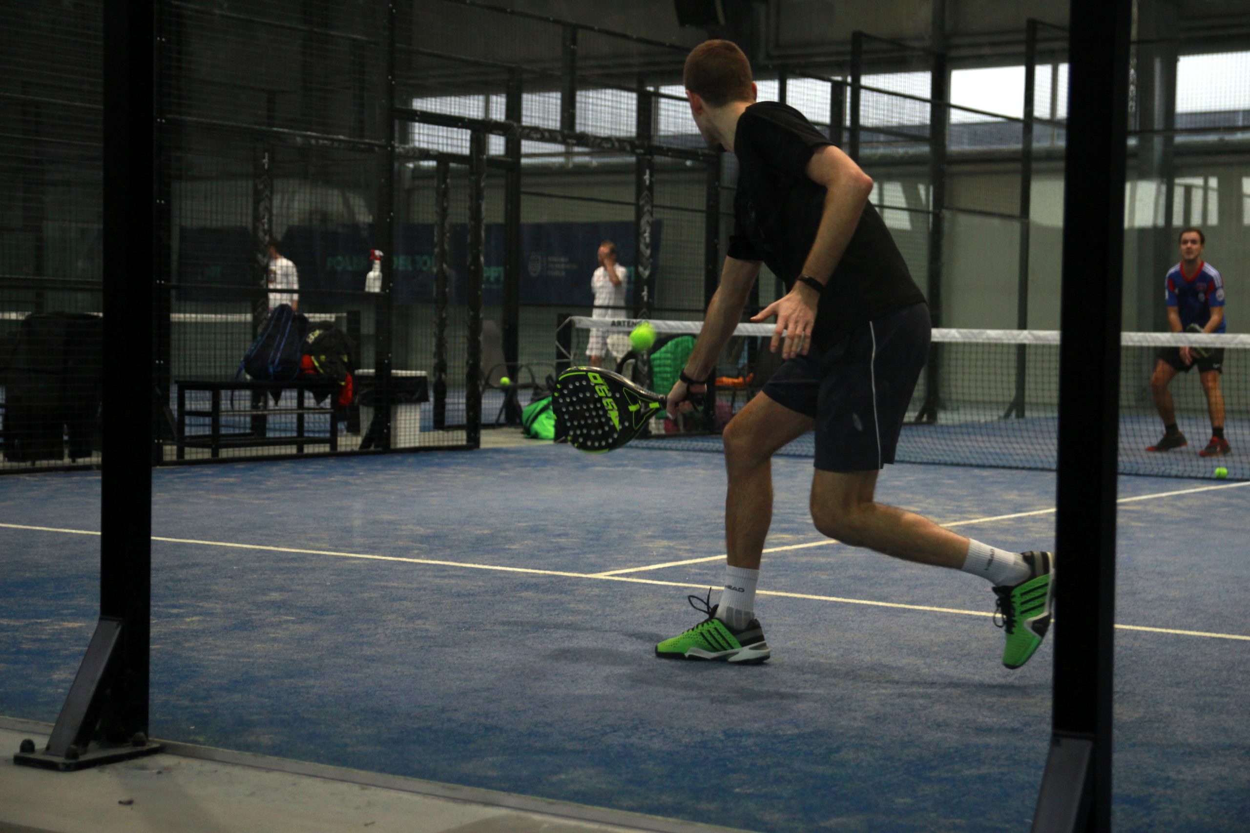 Padel Warszawa – kryte korty przy ul. Jutrzenki 12